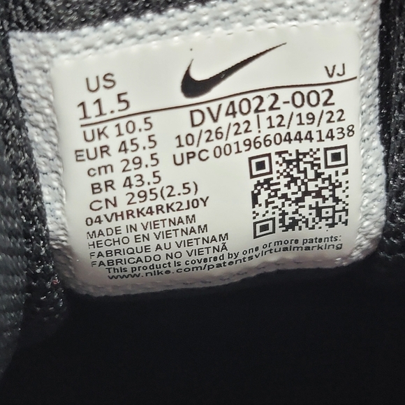 NIKE AIR WINFLO 10 Men's Size 11.5 Running Shoes DV4022-002 Black/Red New - Picture 4 of 11